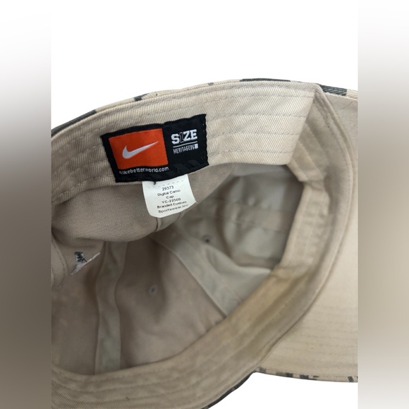 Nike Heritage86 Digital Camo Illinois Hat - Size one fits all - Picture 2 of 6